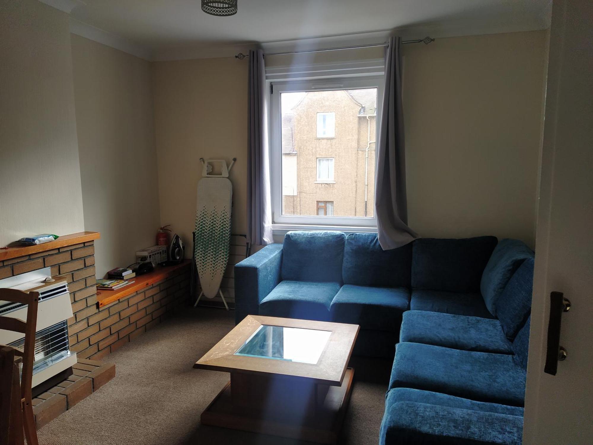 Self Catering 2 Bedroom Flat, Frequent Buses, 1-Minute Walk To Bus Stop, 20 Minutes To City Center Edinburgh Kültér fotó